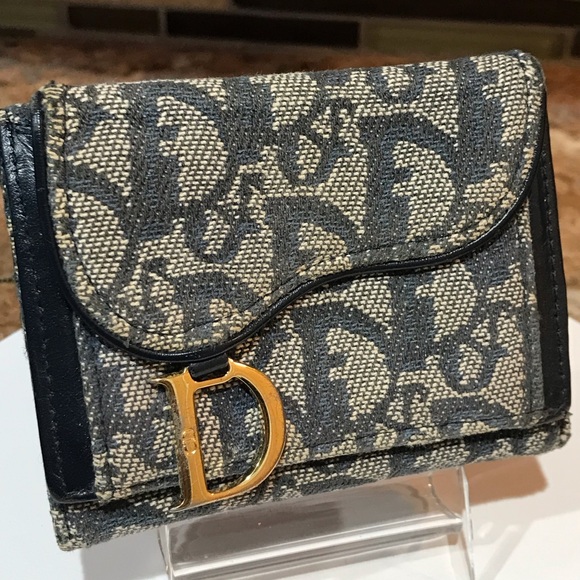DIOR Signature Saddle Oblique Compact Trifold Wallet ๐โค๏ธโ๐ฅ๐ฅ - Picture 4 of 17